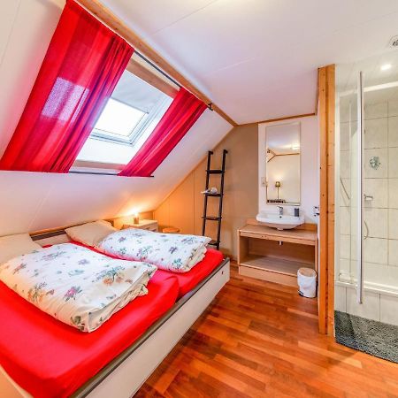 Luxurious House With Sauna In A Farm In Bastogne Eksteriør billede