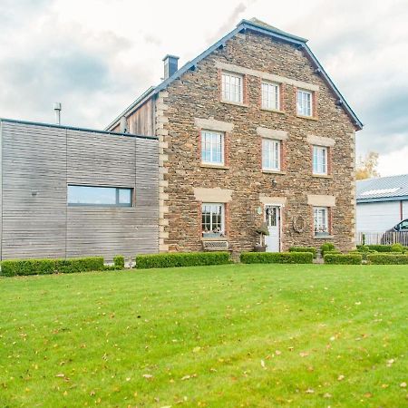 Luxurious House With Sauna In A Farm In Bastogne Eksteriør billede