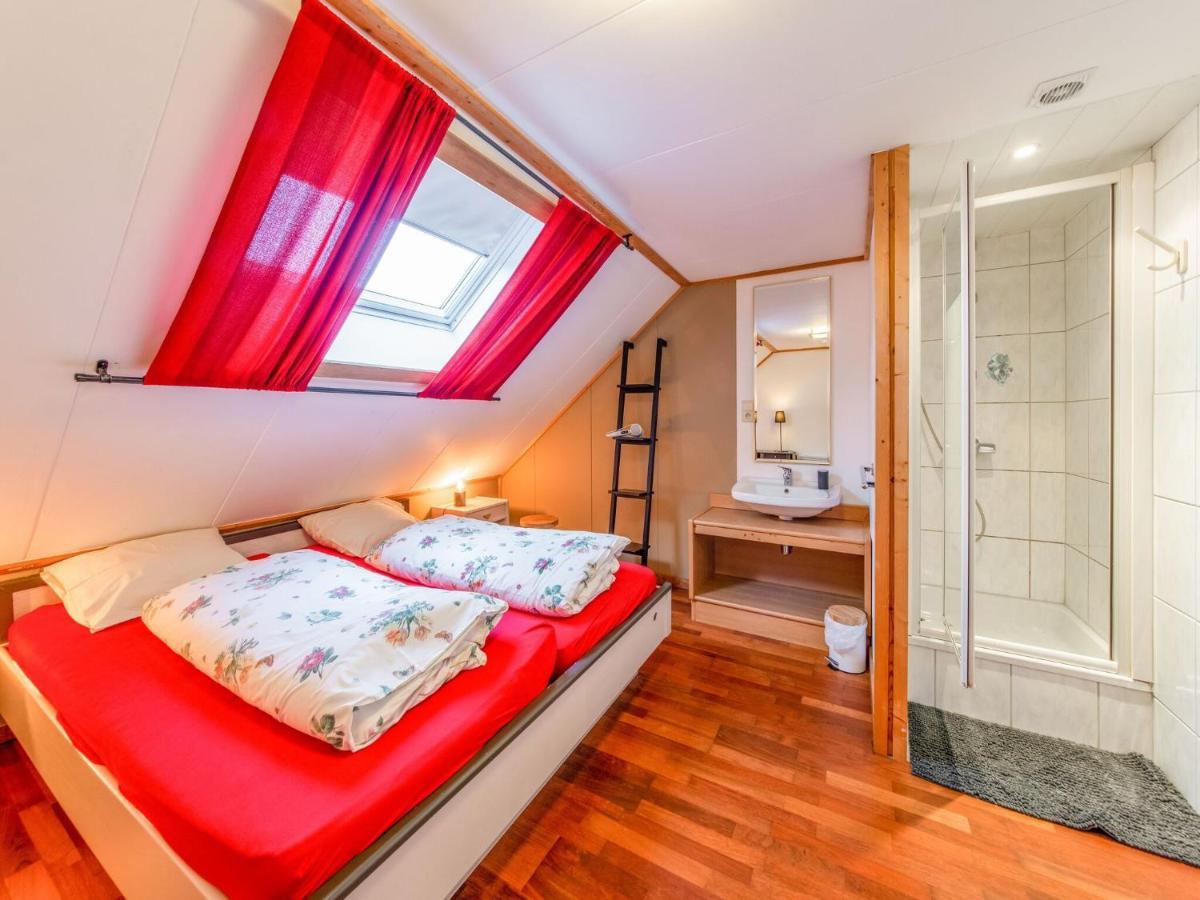 Luxurious House With Sauna In A Farm In Bastogne Eksteriør billede