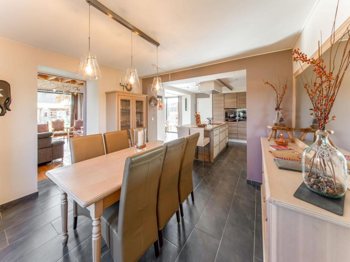 Luxurious House With Sauna In A Farm In Bastogne Eksteriør billede