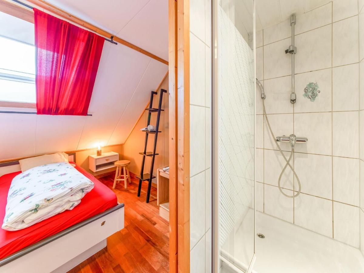 Luxurious House With Sauna In A Farm In Bastogne Eksteriør billede