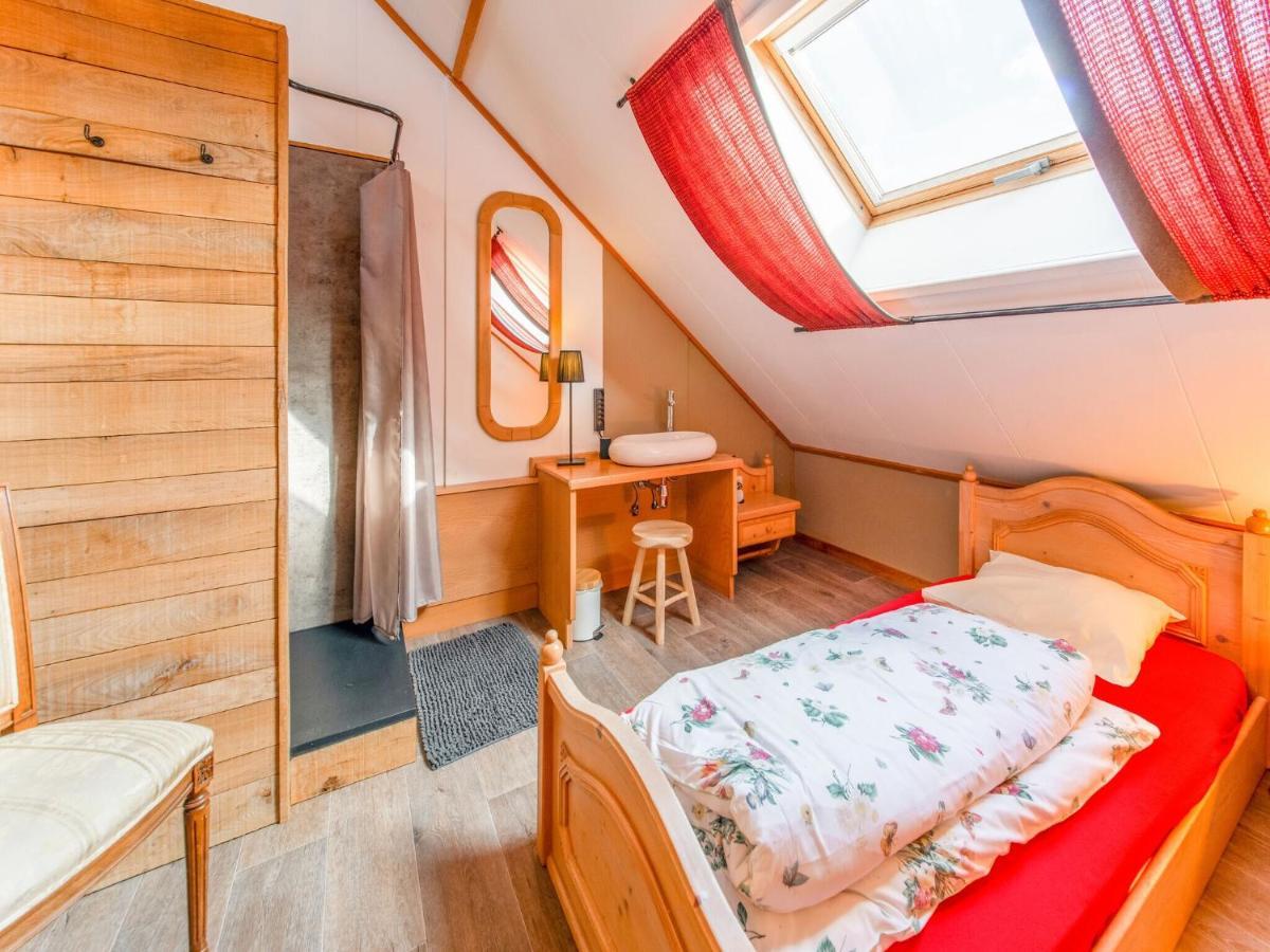 Luxurious House With Sauna In A Farm In Bastogne Eksteriør billede